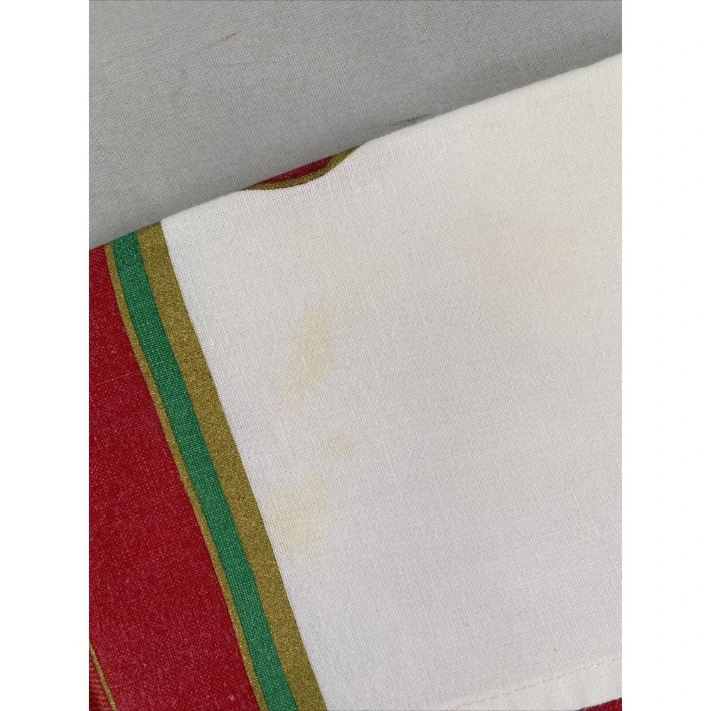 4 White with Red Christmas Bow Design Cloth Christmas Napkins 18